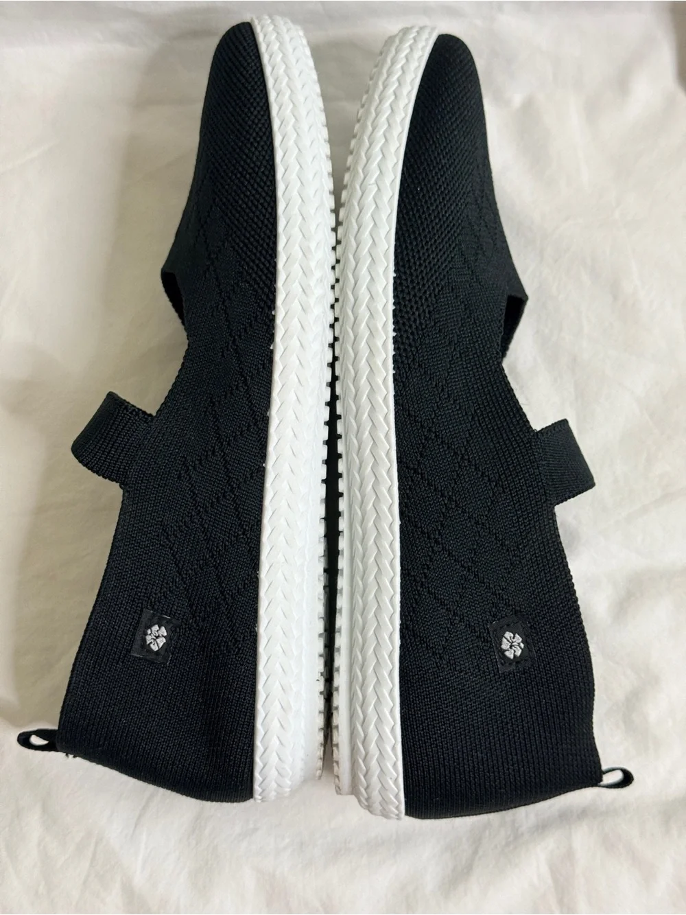 Tommy Bahama Black Knit Mary Jane Slip On Flats Shoes Sneaker EUC 8